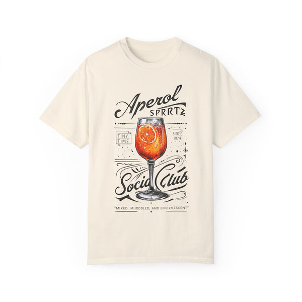 Relaxed Comfort Colors tee featuring a vibrant Aperol Spritz glass with a slice of orange, giving summer Aperitivo vibes