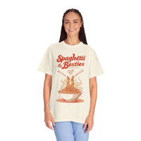 Model wearing a relaxed fit Spaghetti & Besties – A Perfect Pair T-Shirt with a fun spaghetti-themed design, perfect for best friends and pasta lovers. Soft, vintage-washed cotton with oversized aesthetic.